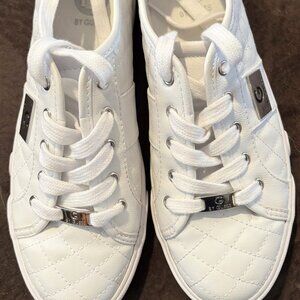 Guess Byrone 5 Sneakers White Quilted Low Top Lace-up Size 9.5M New in Box
